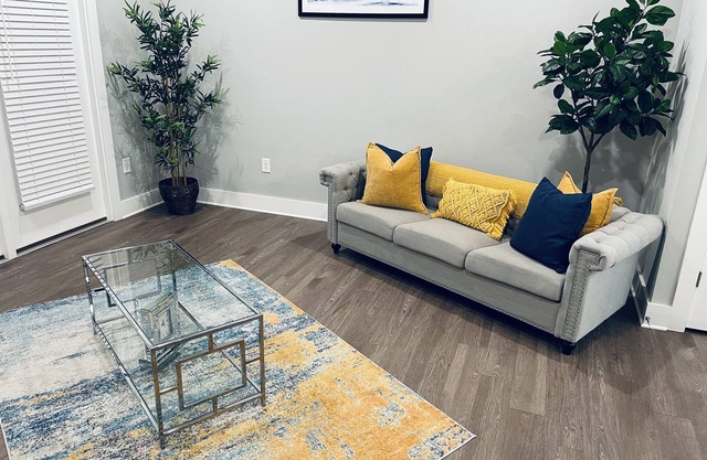 Luxury condo in Decatur , Atlanta