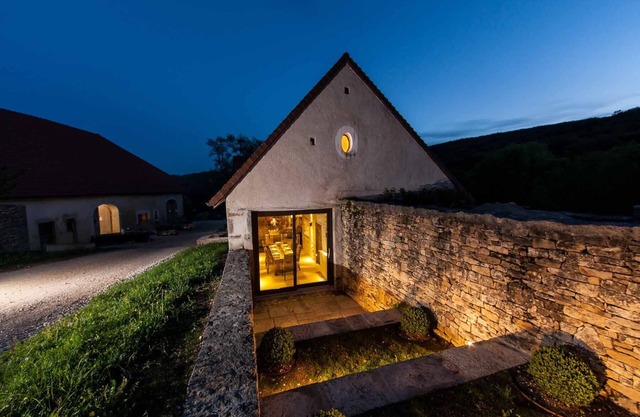 Luxury group accommodation at Château de Marigna
