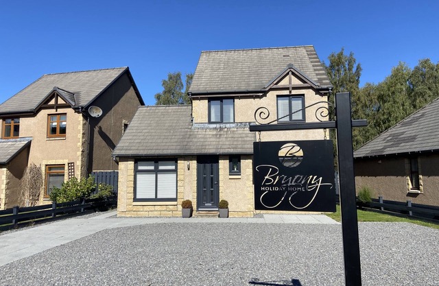 Luxury holiday home in a quiet central area sleeping up to 5 adults & 2 kids.