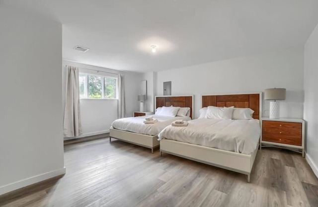 Luxury in the Woods, Pool, Privacy and Peace