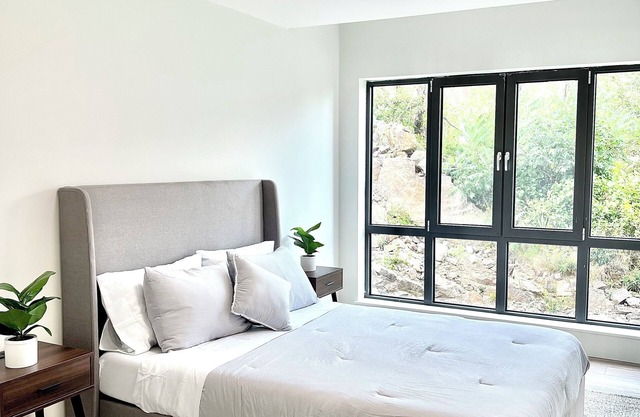 Luxury Modern Apartment in Quincy