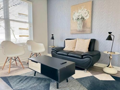 Luxury New 1B1B Private Balcony w Dryer Washer 525Pkwy