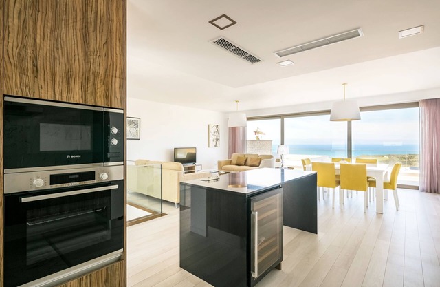 Luxury Ocean View Villa with Private Pool - 4D