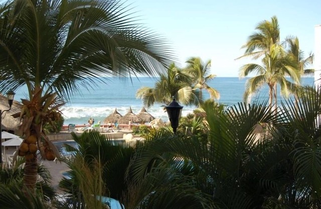 Luxury Oceanfront Condo - Recently Remodeled