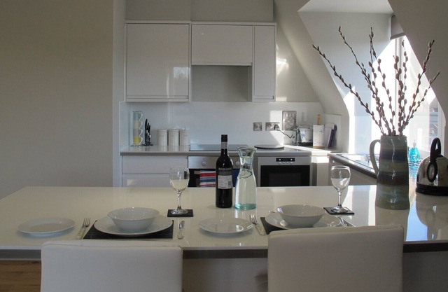 Luxury one bedroom town centre apartment available for short term rental