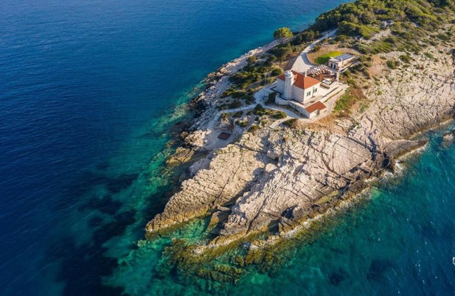 Luxury seafront Villa Lighthouse Ligero on Host island - Vis island