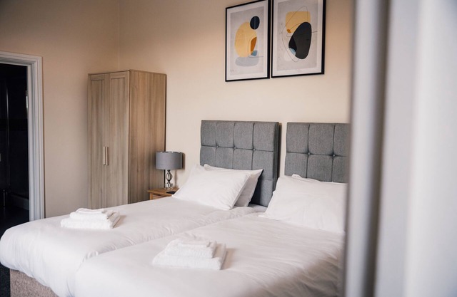 Luxury Stay- Garden View Bedroom