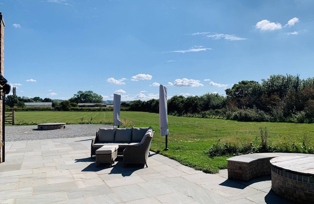 Luxury Studio Cottage at Foot of Yorkshire Wolds