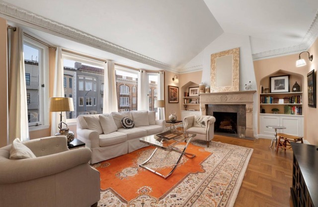 Luxury upper flat Marina private condo, 1 block from Bay
