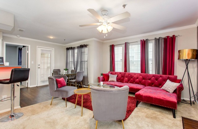 LUXURY VELVET 2BD/2BATH CONDO
