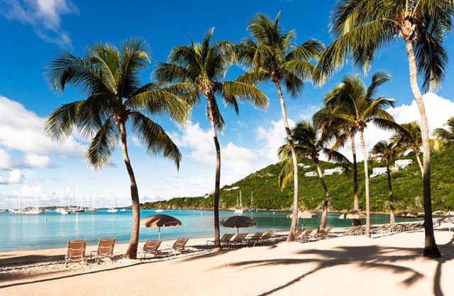 LUXURY VILLA ON THE BEACH, SUNSET BAY, ST JOHN, US VI
