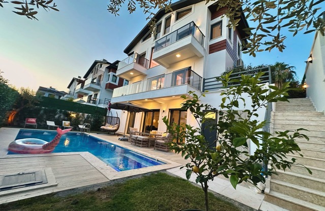 Luxury Villa with private Pool & Whirlpool, in Fethiye-Çiftlik, Sea View