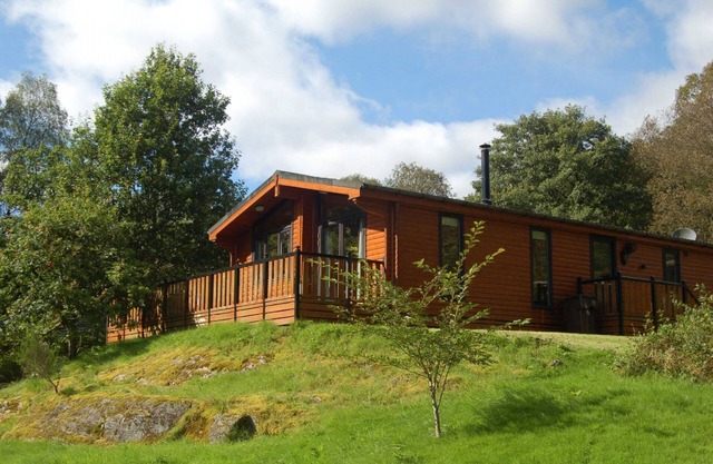 Luxury Woodland Oak Lodge