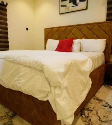 LV-21 Apartment Luxury & Cozy 1 bedroom Self Check-In Apts near Airport