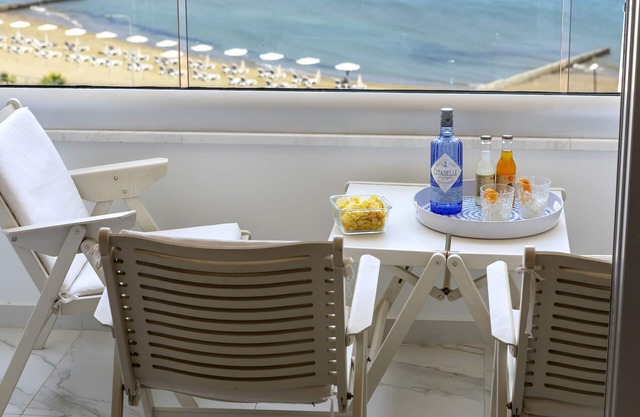 Mackenzie Leo Seafront Suite