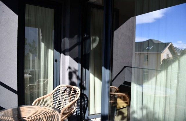 Madrid: A modern 2-bedroom apartment with parking