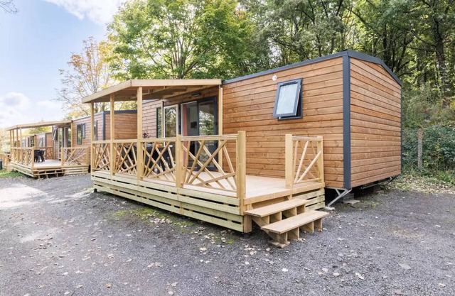 Maeva Respire campsite in La Croze * - Premium Cottage 3 Parts 4 People + TV