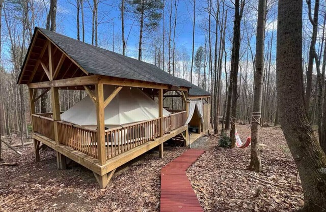 Magical Woodsy Glamping minutes from Stone Mountain, NC