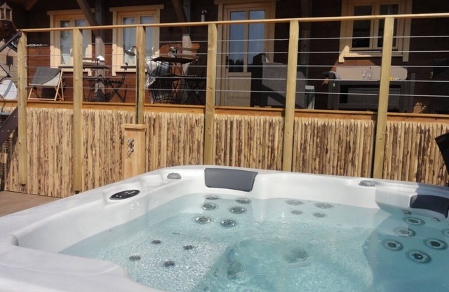 Magnificent, quiet Lison chalet with private SPA.