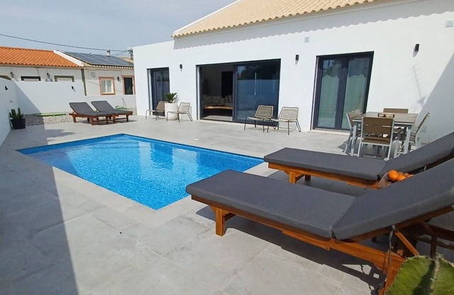 Magnifique Villa Toute Neuve D'architecte Avec Piscine sur Sagres Avec Wifi