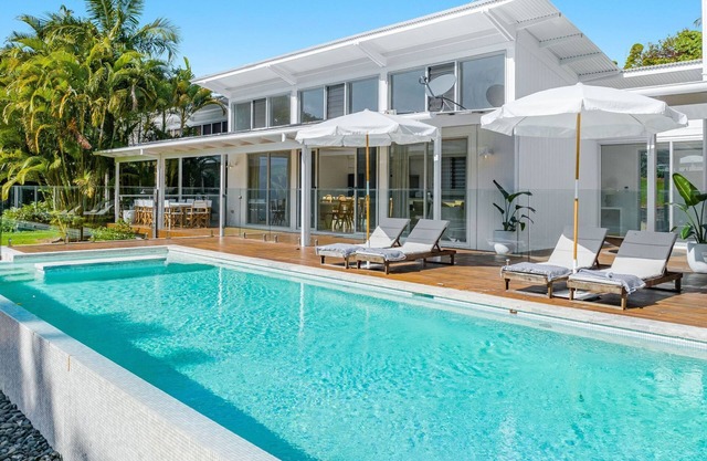 Magnolia, A Luxury Ewingsdale Escape with Pool & Guest House by Belle Escapes Byron Bay