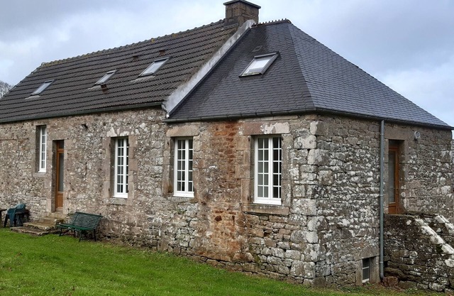 Maison au Calme Proche de la mer et du GR 223 Propice à de Bonnes Promenades