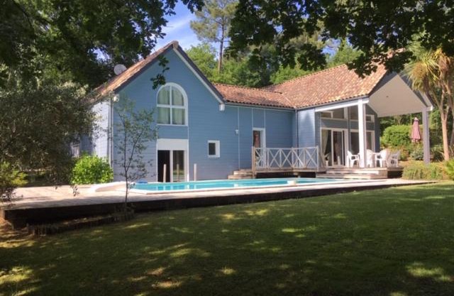 maison bleue