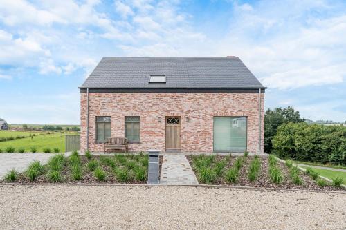 Maison MadArt surround yourself in nature
