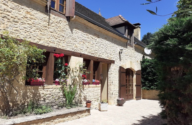 Maison Périgourdine Avec Piscine Privée. Située à 4 kms de Sarlat