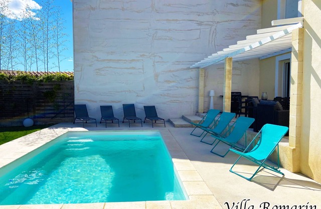 Maison Romarin Avec Piscine
