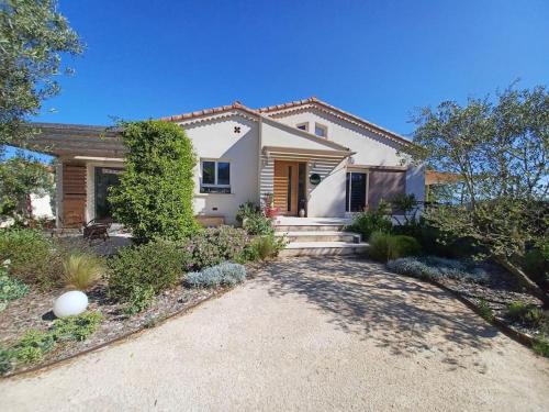 Maison spacieuse avec piscine pour 4 à 8 personnes