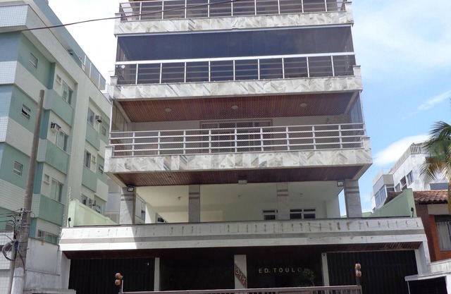MAKE YOURSELF AT HOME!Wide, 4 Bedrooms, AR Condcionado, FREE WI-FI, near the crafts fair!