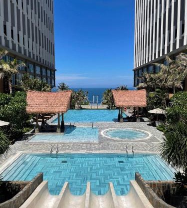 Mandala Oceanfront Driftwood Resort