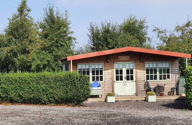 Marshland Alpacas Glamping Lodge