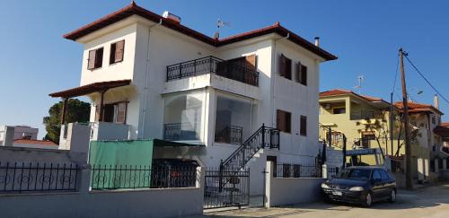 Athos Nikiti 