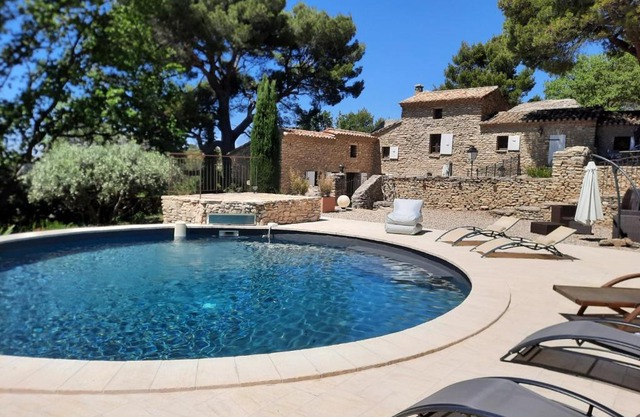Mas de charme au calme en pleine garrigue