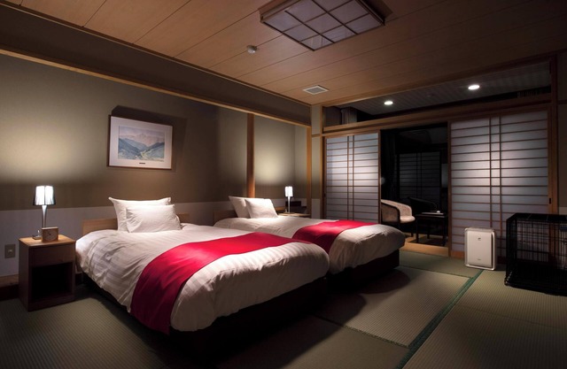 Matsusaka Wanwan Paradise Mori No Hotel