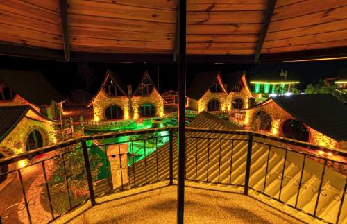Mcora Tatil Köyü