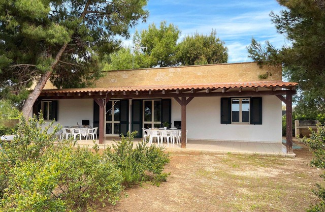 Mediterranean Villa in Capilungo – Steps from the Sea, Surrounded by Nature