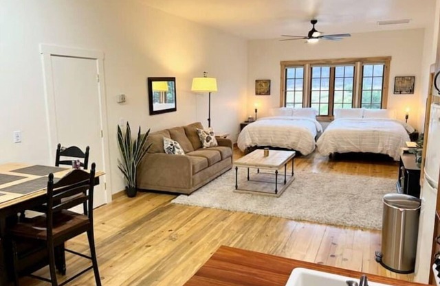 Meyers Loft - Hot Spring - Farm