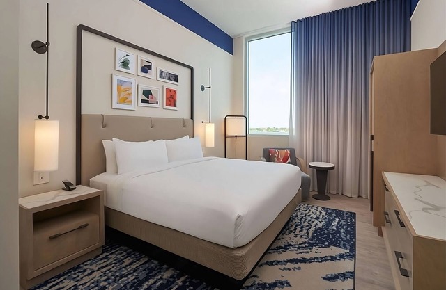 Miami's Hidden Gem! Rooftop Swimming Pool, Pets Allowed!
