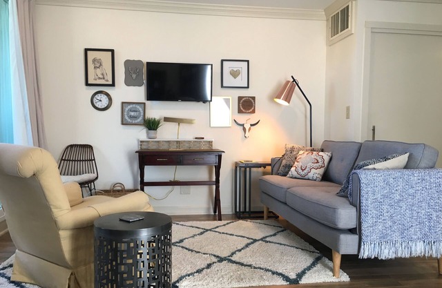 Mid-Century Modern Beauty With Bay View