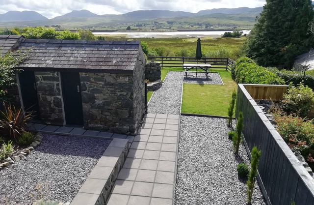 MINFFORDD, family friendly, character holiday cottage in Trawsfynydd
