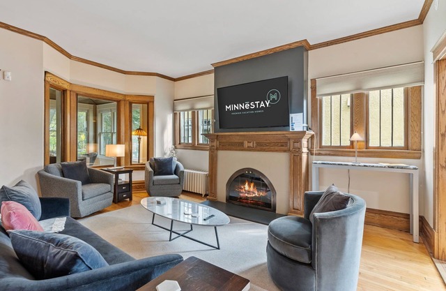 MINNeSTAY* Harriet House