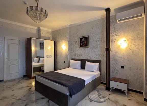 Mirvarim Hotel