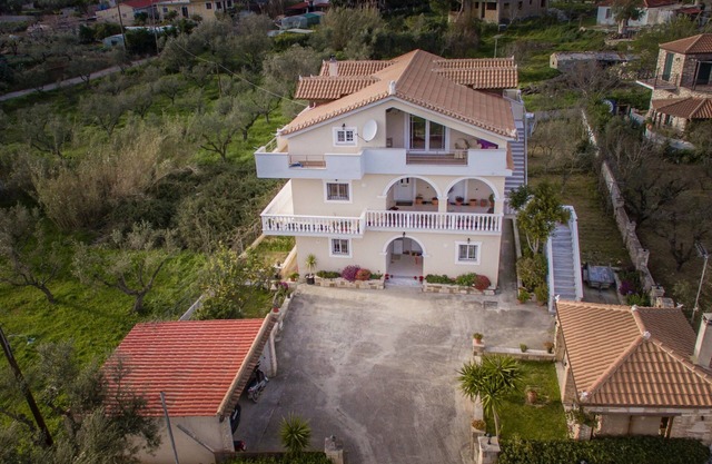 Mitros 3 Bedroom Apartment