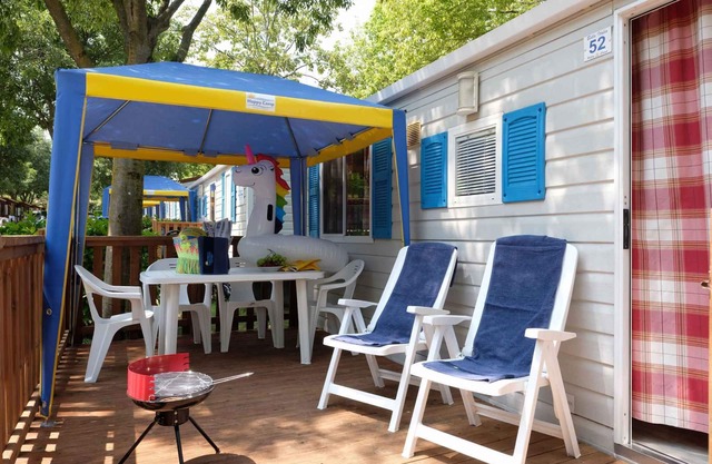 Mobilehome with water park