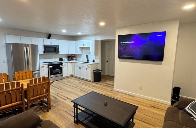 Modern 2 Bedroom house in ANC