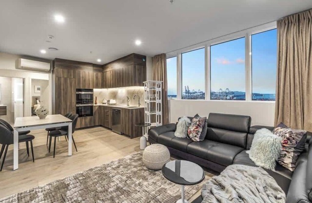 Modern 2BR Penthouse for Families by Zodiak Stays