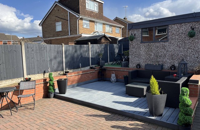 Modern 3 Bedroom Property in Quiet Location